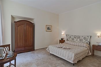 Le Clarisse Al Pantheon Hotel Roma